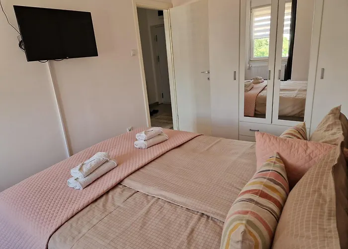 Iris アパート ピロト